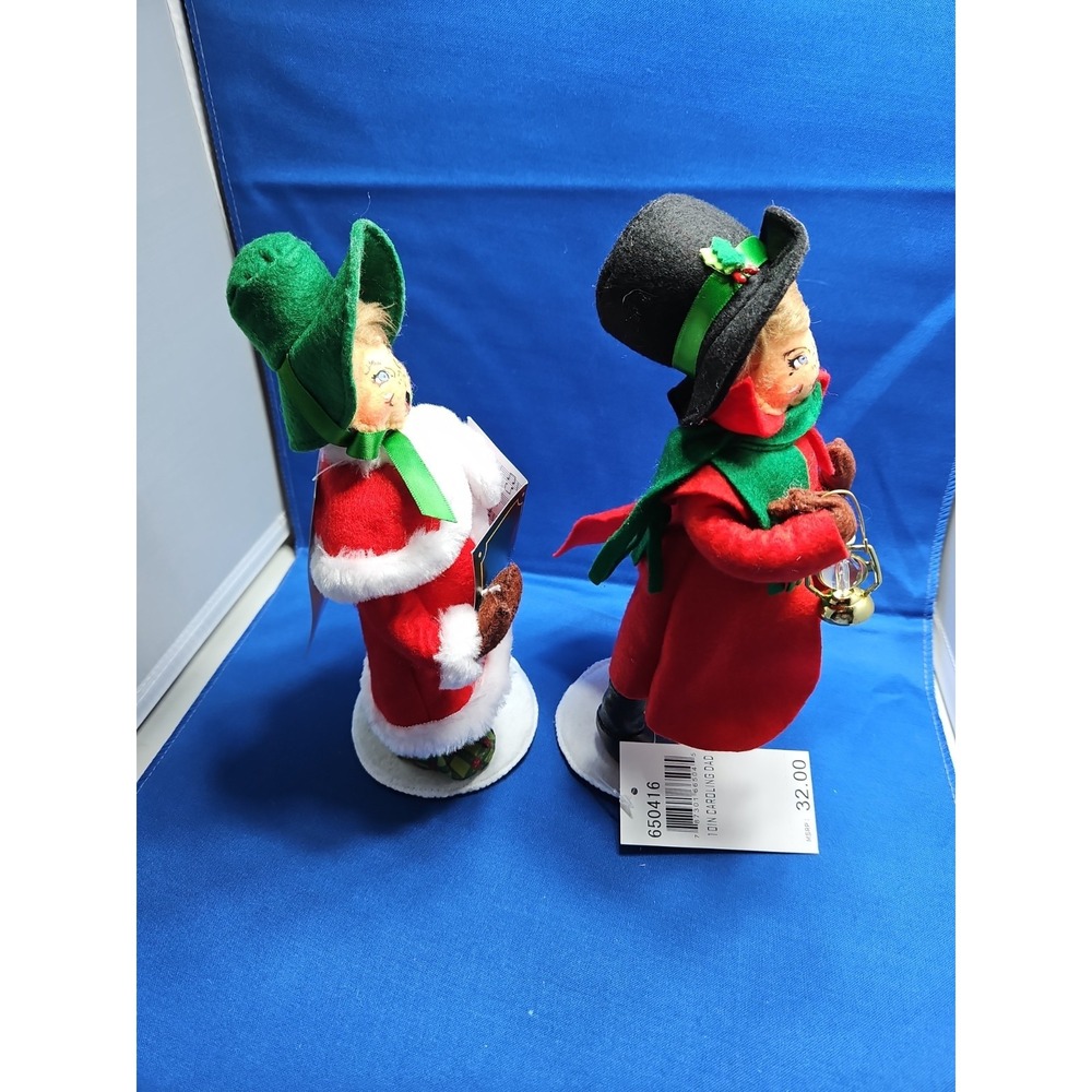 2 Annalee Christmas Carolers Man Woman Caroling Set 10" New 2016 - Picture 5 of 7